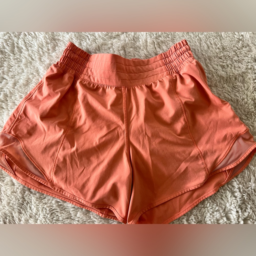 Lululemon Sunny Coral Athletic Shorts Hotty Hot High-Rise
Lined Short 4"